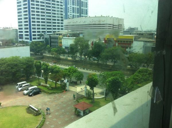 Pkl 11.50 Lalulintas Jl Gajah Mada dan Hayam Wuruk lancar. <a href="/SonoraFM92/">Radio Sonora Jakarta</a>