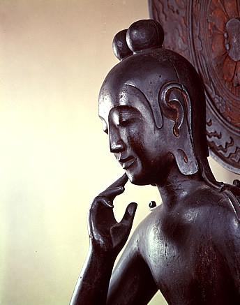 美しい日本の仏像 Twitter वर 奈良 中宮寺 菩薩半跏像 飛鳥 中宮寺本尊 像高132 0cm 寺伝では如意輪観音だが 当初は弥勒菩薩像として造立されたと考えられており 現在は 菩薩半跏像 とだけ呼ばれる T Co Hrlgmqlmet 美しい日本の仏像 Twitter वर 奈良 中宮寺 菩薩半跏像 飛鳥 中宮寺本尊 像高132 0cm 寺伝では如意輪観音だが 当初は弥勒菩薩像として造立されたと考えられており 現在は 菩薩半跏像 とだけ呼ばれる T Co Hrlgmqlmet