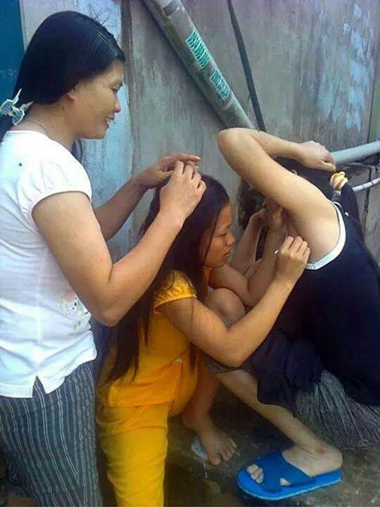 adhie_muhammad_'s tweet photo. @HumorBanjar jar urng banjar tu. Barangkap mang leh kqkkwwkwww http://t.co/xBsg3wyKPS