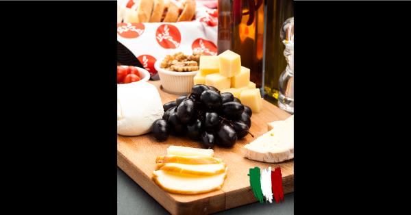 #Gerçekİtalyan #lezzet'leri ile sizlere #Peynir tabağı hazırladık.. #Piola #Piolaankara