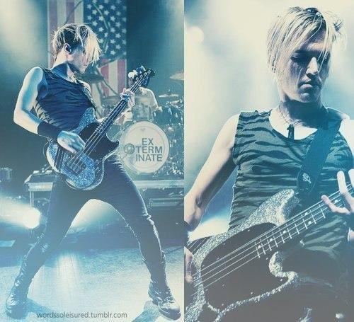 Happy Birthday Mikey Way! 