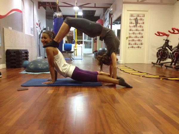 CronosGym's tweet photo. @Fanita_cc  y Lau entrenando! http://t.co/gKCmxZTc78