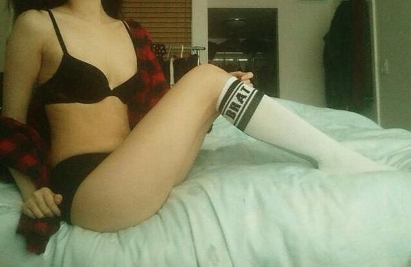 PetitePcppie's tweet image. Hello everyone :) #petite #girl #small