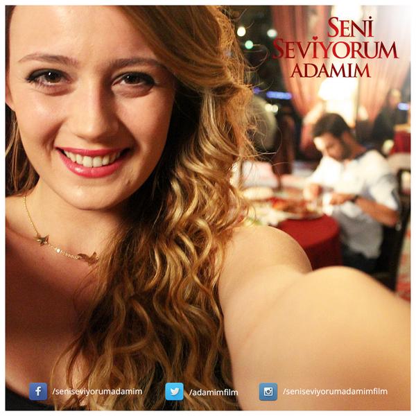 Amazon Com Seni Seviyorum Adamim Gizem Karaca Baris Kilic Biray Dalkiran Movies Tv