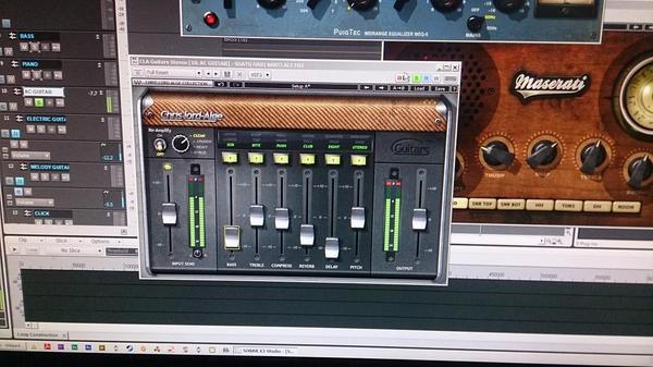 First time working with this CLA compressor for guitars. Loving every bit of it. It brings the tone to a new level.
