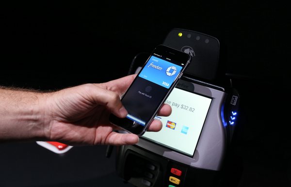 TechCrunch's tweet image. Here&apos;s Apple Pay in action tcrn.ch/1qfh0S6