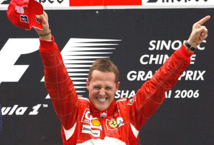 TopNewsChina's tweet photo. Michael Schumacher leaves hospital to continue rehabilitation at home, his manager says http://t.co/vdHUs0Dw8F