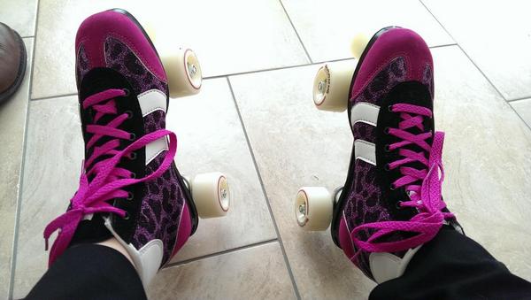 TheDanWhiston's tweet photo. “@NicNakHill: @TheDanWhiston do you think I could try these at Zumba tonight?!! #retroskating ;-) http://t.co/K2aFtD1t1b”haha give it a wirl