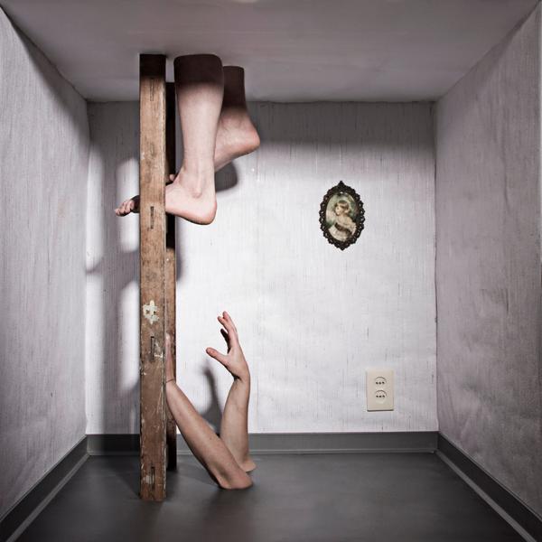 My work....No Photoshop used!
"Through Space and Time"
#art #surreal #nophotoshop #photography