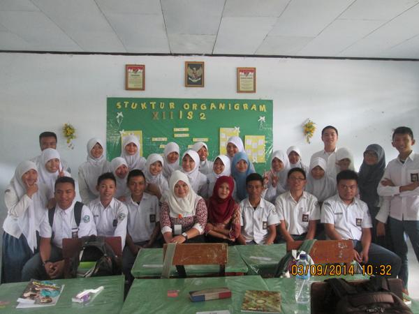 Felvecitu14's tweet photo. dg guru PPL bhs indo:) http://t.co/W22zM8zECd