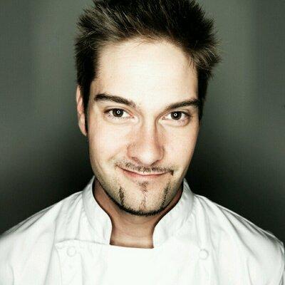 SomeAwardsSuomi's tweet photo. Onko @HenriAlen ja #muttigate vuoden someilmiö 2014? #someawardsfi #herkullinenajatus #soosi http://t.co/BBnVN9AKOo http://t.co/Euz2HKP9zP