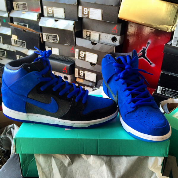 FrankKnuckles's tweet photo. #kicksoftheday #SBcollection @sneakerwatchcom #sneakerwatch ππ₯π― http://t.co/5NMaGaRdz1