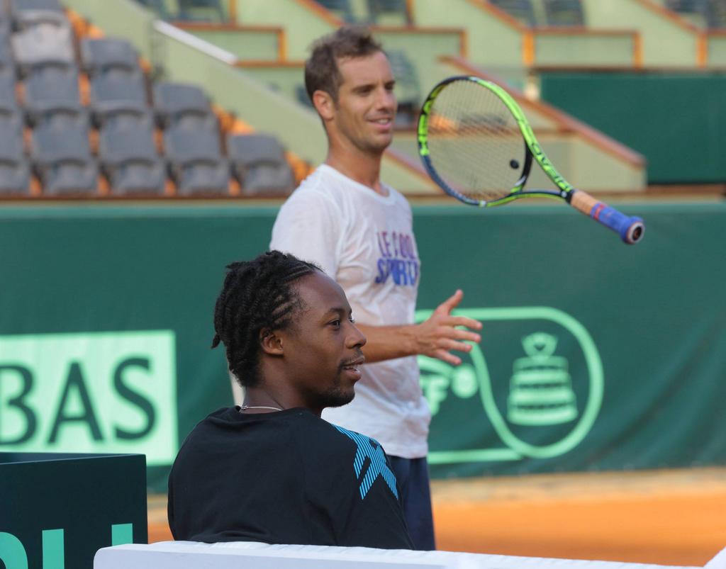 Qui Commente Le Tennis Sur France 2 We Are Tennis France on Twitter: "A J-2 les Bleus se chauffent à
