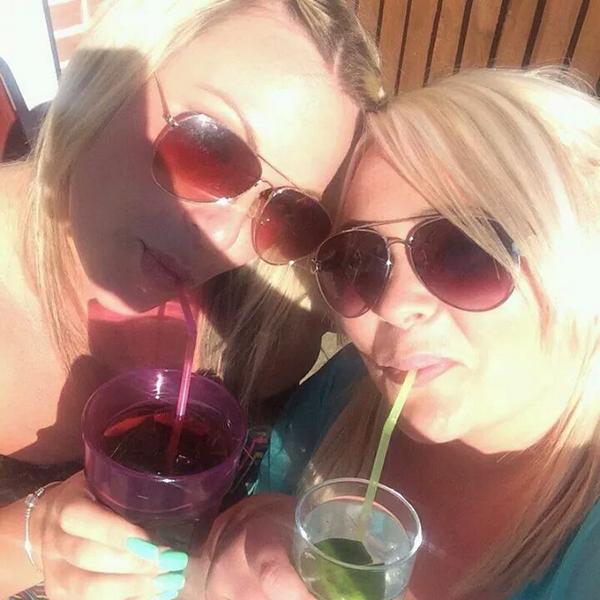 collo_shell's tweet image. Me and r net #cousins #1stbestfriend xxx