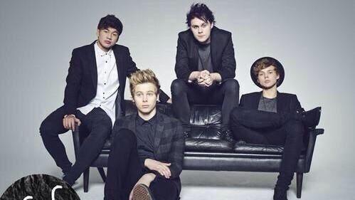 concertlapsbyam's tweet image. fUCK