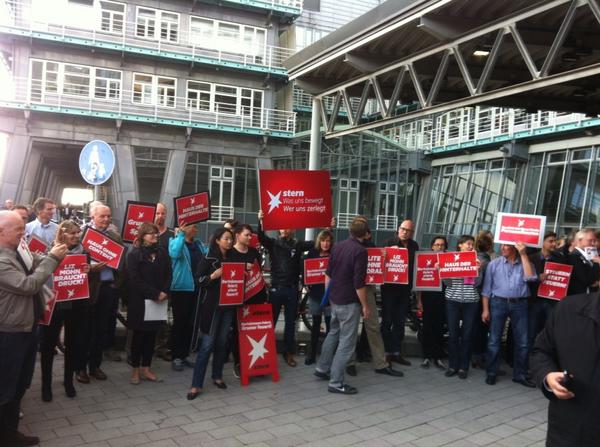 Protest gegen angedrohte Kündigungen beim #stern und anderen Abteilungen bei Gruner+Jahr in #Hamburg #BParty14