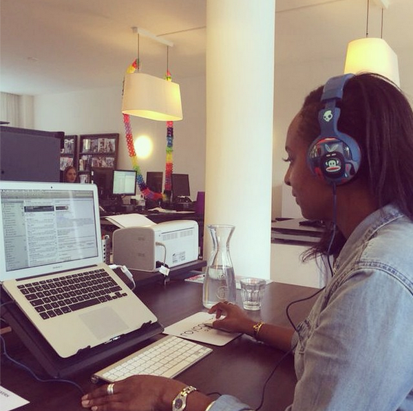 roycomm's tweet image. When you need to go into your own zone you use the Paul Frank headphones!!! #paulfrank #roycomm. #pr @paulfranktweets