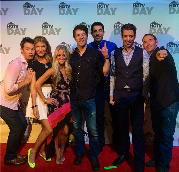 HGTVMagPromo's tweet photo. Happy #HGTVDay! Yesterday was our 20th anniversary and some of our best friends came to celebrate. Repost from @hgtv http://t.co/31JVlplSsw