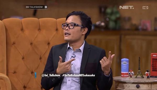 Aaja142Dewi's tweet photo. kang @newsuleprikitiw Nikmatnya minuman si neneng @mayaseptha @Ini_Talkshow #IniTalkShowNETsukasuka http://t.co/3uPTEZ7EEl"