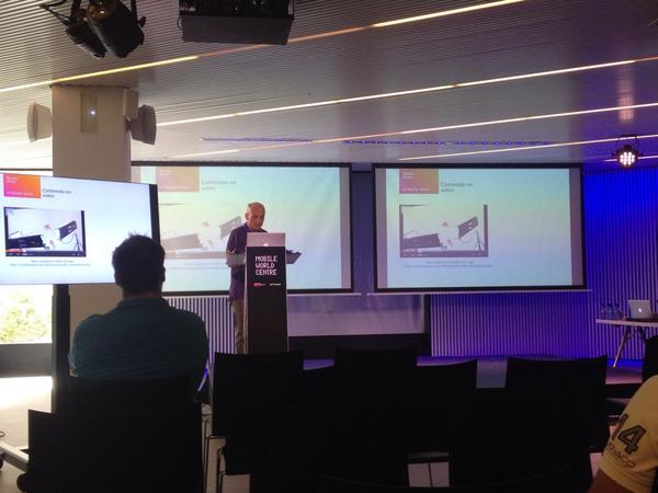 isanchezz's tweet image. Hoy en #SmashTech, vemos cómo los vídeos interactivos de contenido pueden empujar el mcommerce con @swingiton