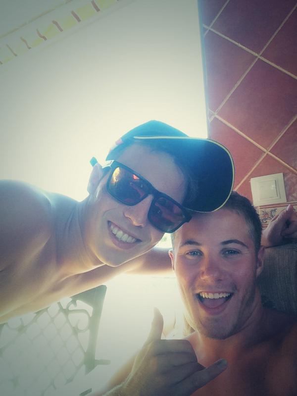 JMdelaguitarra's tweet photo. De barbacoaaaaa🌞☀️🌞 http://t.co/E04QCZ00co