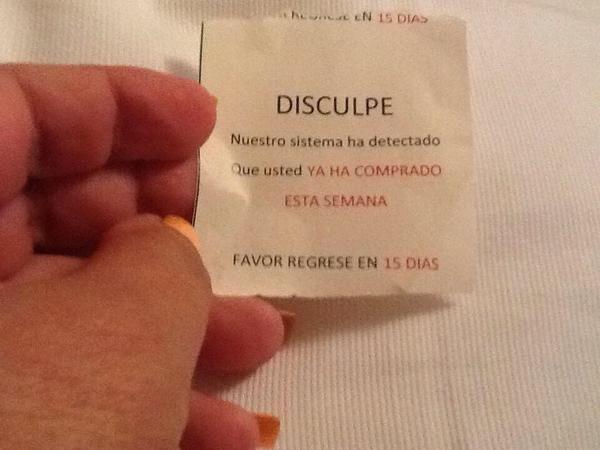 napoleonbravo's tweet photo. “Anótenlo ahí, el pueblo va a aplaudir el captahuellas”  (Maduro 29/8/14) http://t.co/5l9d8bTTu0
