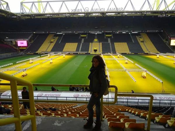 evitasanvi's tweet photo. Signal Iduna Park http://t.co/wieJ3VSh1E