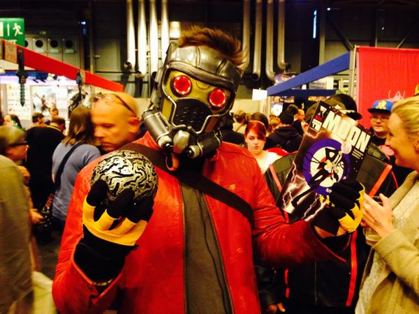 BeyondtheBunker's tweet photo. #starlord stopped by for some moon at #mcmglasgow this weekend #mooncomic #gotg #guardians #peterquill http://t.co/BayY6nHSMK