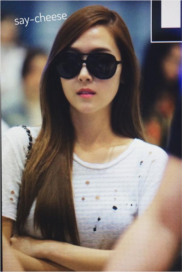 [PIC][11-09-2014]Jessica trở về Hàn Quốc vào sáng sớm nay BxM7eeqCIAA9kWL
