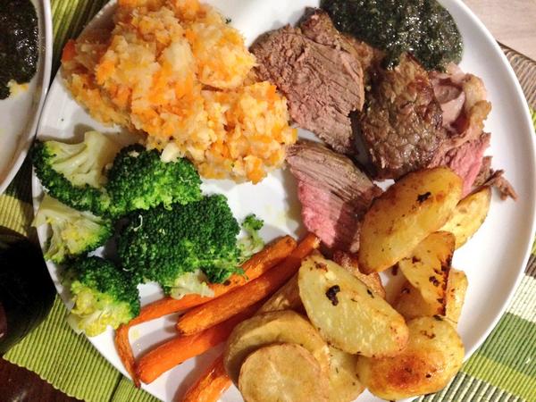 ChiswickChow's tweet image. Everything on this plate purchased from @FoodMarketW4 a brilliant little Sunday market in #Chiswick #returningnextsun