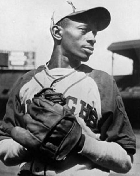 CharlieHustleCo's tweet photo. On this date in '42, Satchel Paige loaded the bases just so he could strike out Josh Gibson. #ClassicSatchel http://t.co/LKani6ZBmU