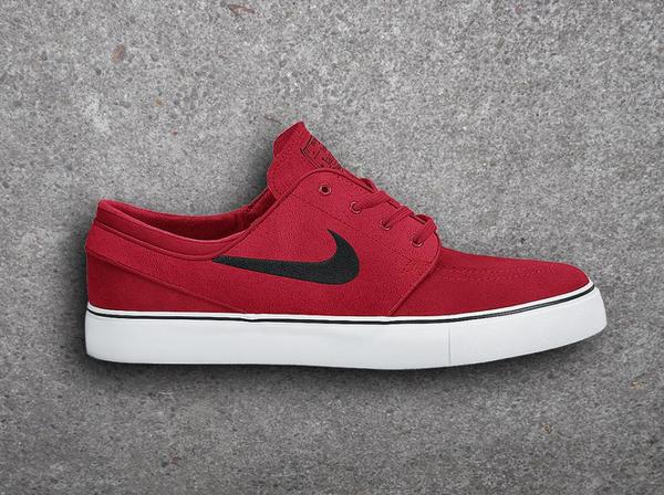 Recepción mostaza Confusión NIKE SB on Twitter: "Sneak Peek! A classic Zoom Stefan Janoski in Gym Red,  Black and White for October. #nikesb @janoskiofficial  http://t.co/5IhZam90Ea" / Twitter