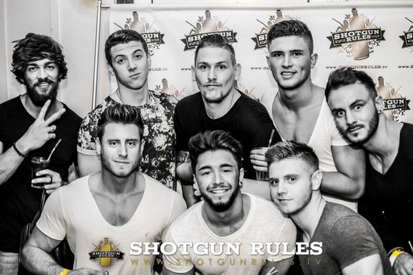 adcollinss09's tweet image. The crewdem #revs4bevs