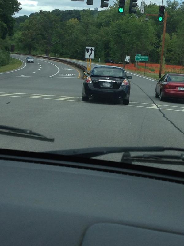 ProphetPedro's tweet photo. Now I know why my writing teacher be late...we both speeding down the bx pkwy tryna make it to our next class #dather http://t.co/bAt2fWGNdP