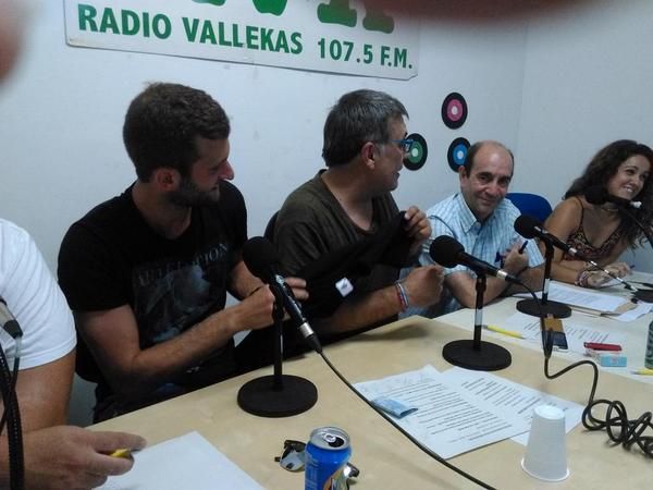 esdiariomood's tweet photo. .@LeoBaptistao ya tiene su camiseta de #RayoTotal #RayoTotal2 http://t.co/a4nFcxacgg