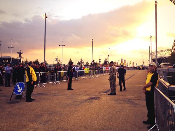 We're on our way in! #BritishTeam #excited #bringiton @InvictusLondon