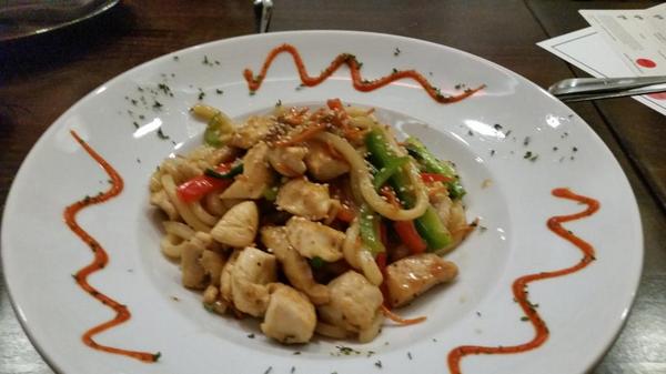 drew4524's tweet image. Spicy Chicken Teriyaki Udon @RAsushi #KeepingitRA in #Orlando