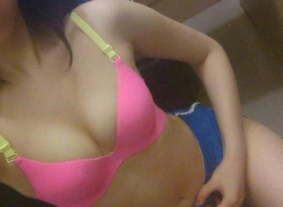 PetitePcppie's tweet image. This is my favourite bra because it makes my boobies look bigger. 😇💕 #smalltits #boobs #petite #girl