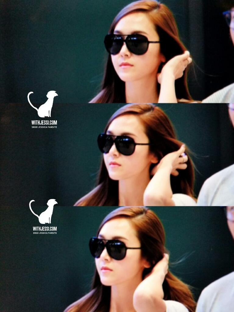[PIC][11-09-2014]Jessica trở về Hàn Quốc vào sáng sớm nay BxM_79dCYAAWJSm