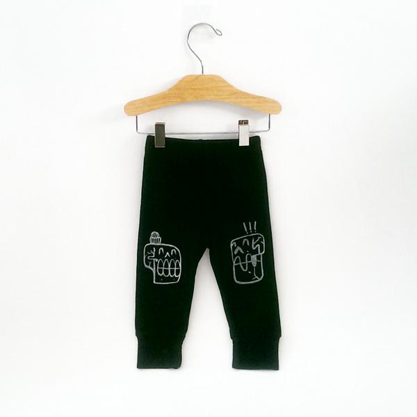 Skull Party Bubble Leggings in time for #halloween #kirakids