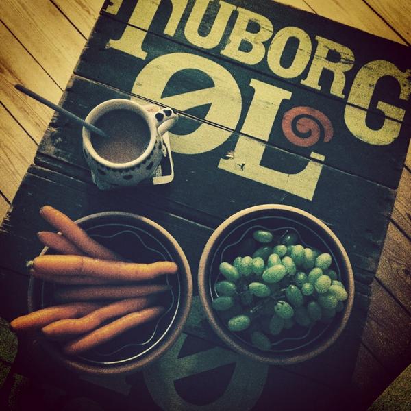miapost_jensen's tweet photo. #NestleNordicChallenge - don't think the challenge fits with my #homemade coffee table... ?! http://t.co/onSD3AVODe
