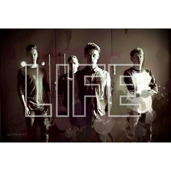 softengineLT's tweet image. #NominateSoftengine #MTVEMA they disereve this and more because they are our life🙏