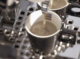 Vanaf vandaag ook een heerlijke #MondrianEspresso te verkrijgen bij @HetEivanColumbus #Beekbergen #BeukenhorstKoffie