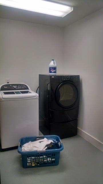 FoodForSoulKC's tweet photo. We go through a lot of bleach due to our free laundry services for those who need it. Accepting bleach donations now! http://t.co/EcOipru4jc