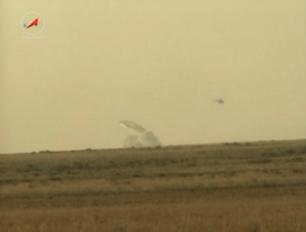 ObservingSpace's tweet photo. Touchdown #nasahdtv #nasa #expedition40 #exp40 #soyuz http://t.co/7rcSJR56gk