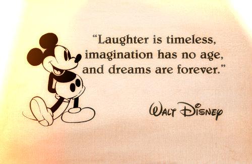 MOVIEMEMORlES's tweet photo. WHAT DISNEY IS ALL ABOUT 😍 http://t.co/0gx7RUFoYD