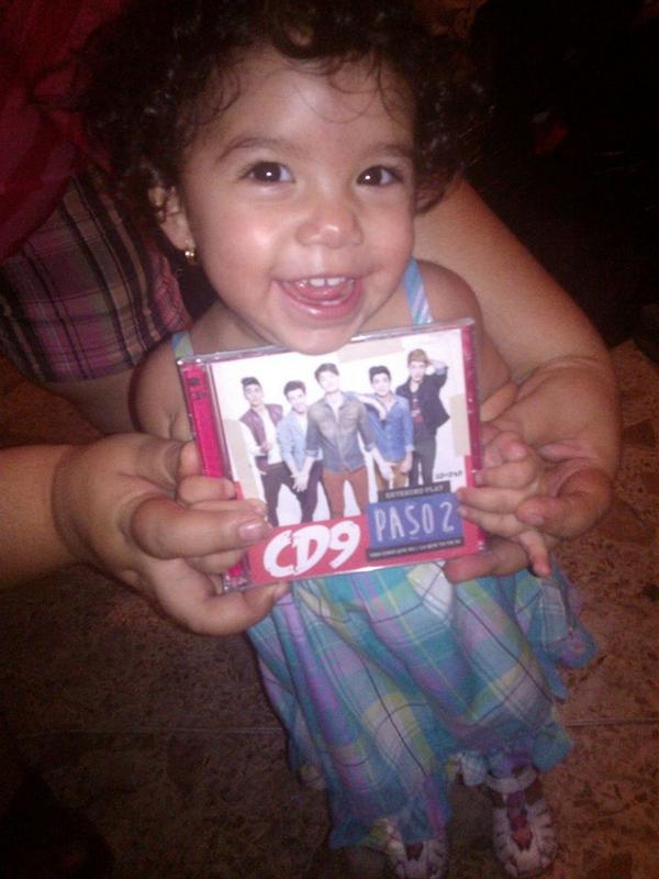 Valeriapena19's tweet image. @somosCD9 Amenla!!! ella es mi #CoderBaby &amp;lt;3