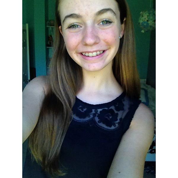 CoupleCatching's tweet image. Wcw is still my beautiful girlfriend I love u babe @sftball13 #wcw