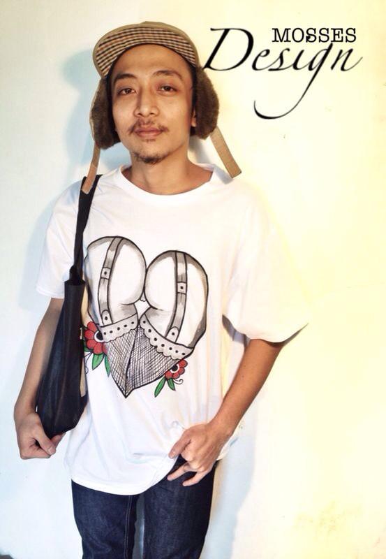 New arrival !!!
@mossesartcoltd tees
ONLY IDR 200 K
100% original handmade, paint 
Contact WA +62 897 290 5590