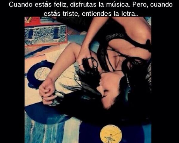 Curiosidades_TM's tweet image. ¿Sabias que cuando estas feliz disfrutas la música, pero cuando estas triste entiendes la letra?
